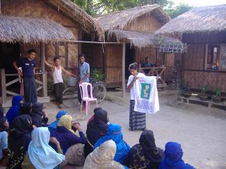 Health education for waiting patients at Malteser International’s health centre in Tha Man Tar in northern Rakhine.
