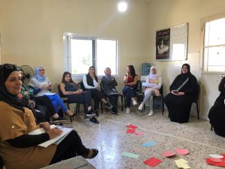 Workshop zur gewaltfreien Kommunikation bei der Frauenorganisation Nisaa Kaderat (Fähige Frauen).