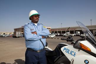 Der äthiopische Staat wird von Gebern unterstützt: Polizist in Addis Abeba.
