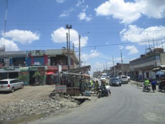 dem Infrastructure in the Nairobi agglomeration mostly facilitates motorised traffic.