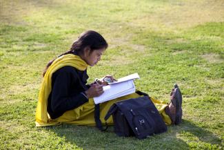 Young Indian women study hard, hoping to achieve a lot.