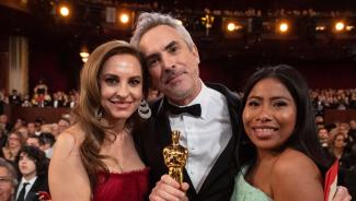 Vorbilder sind wichtig: Yalitza Aparicio (rechts) war nominiert, gewann aber nicht den Oscar für ihre Rolle in Roma. Der Film wurde aber als bestes ausländisches Werk ausgezeichnet – und Alfonso Cuarón (Mitte) als bester Regisseur.