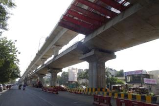 Maha Metro is particularly proud of the 4.5-kilometre-long double-decker section of the track that allows the metro to run above the street.