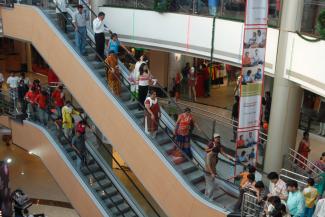 Einkaufszentrum in Mumbai: Wollen „neue “ Mittelklassen wirklich Armut bekämpft sehen?