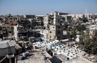 picture-alliance/Valery Sharifulin/TASS/dpa Dire infrastructure is a defining feature of Lebanon’s Shatila Palestinian refugee camp in the south of Beirut.